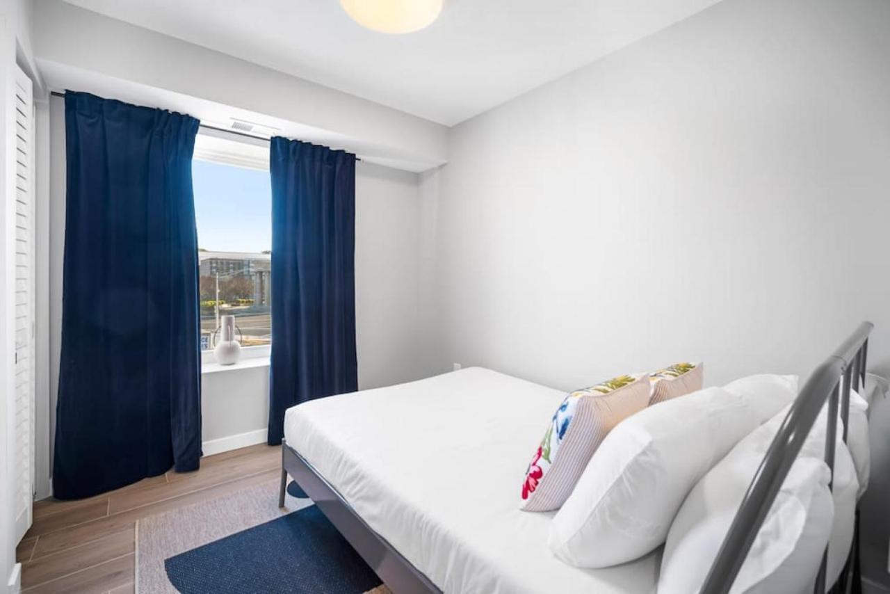 Unit 3 European Style King Size Bed Stockton College Apartment Атлантик Сити Екстериор снимка